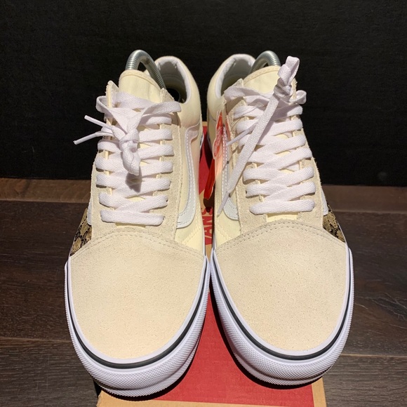 Custom Gucci Vans - Picture 2 of 12